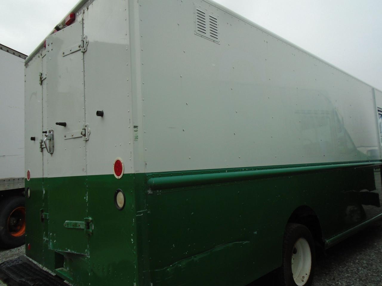 2008 Freightliner MT Stepvan - Photo #11