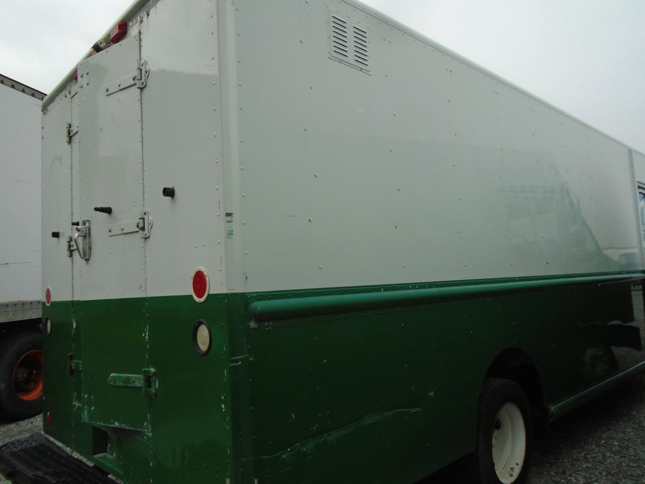 2008 Freightliner MT Stepvan - Photo #11