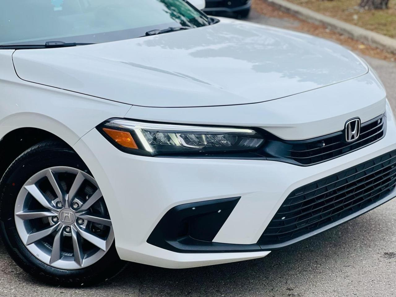 2022 Honda Civic EX Photo3