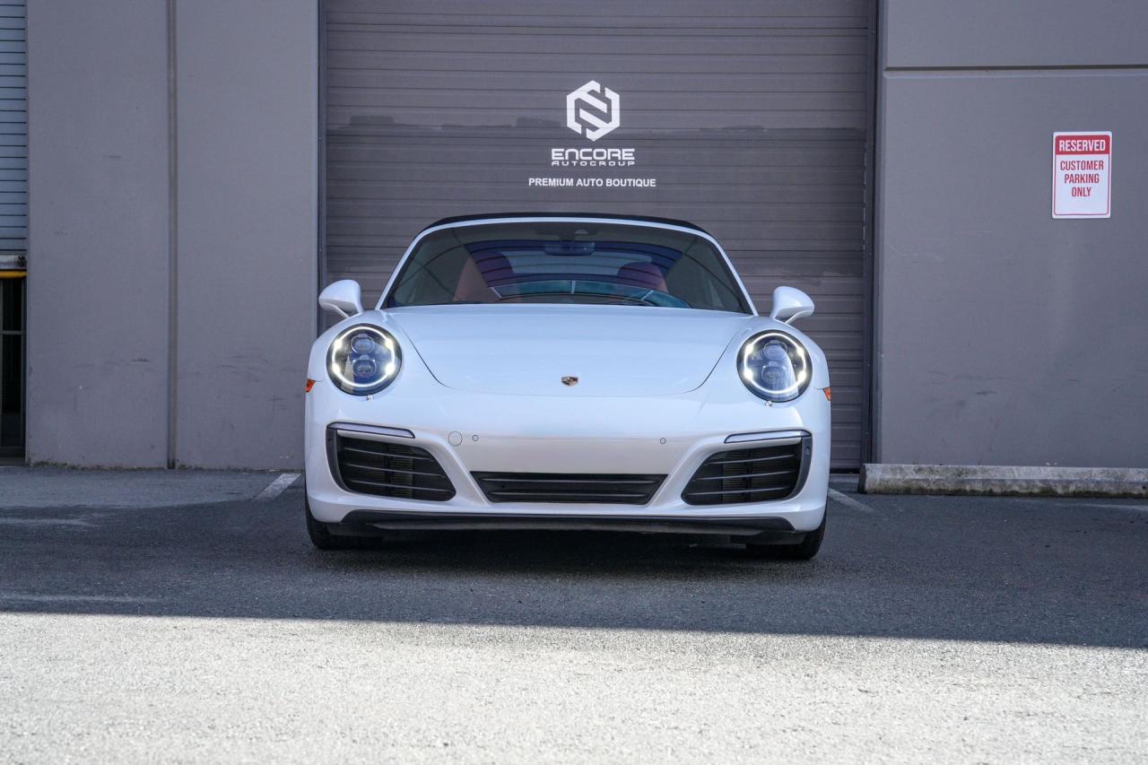 2018 Porsche 911 Carrera 4S Cabriolet