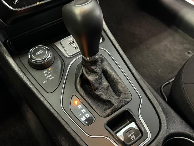 2019 Jeep Cherokee SPORT 4X4+ApplePlay+Heated Steering+CLEAN CARFAX Photo40