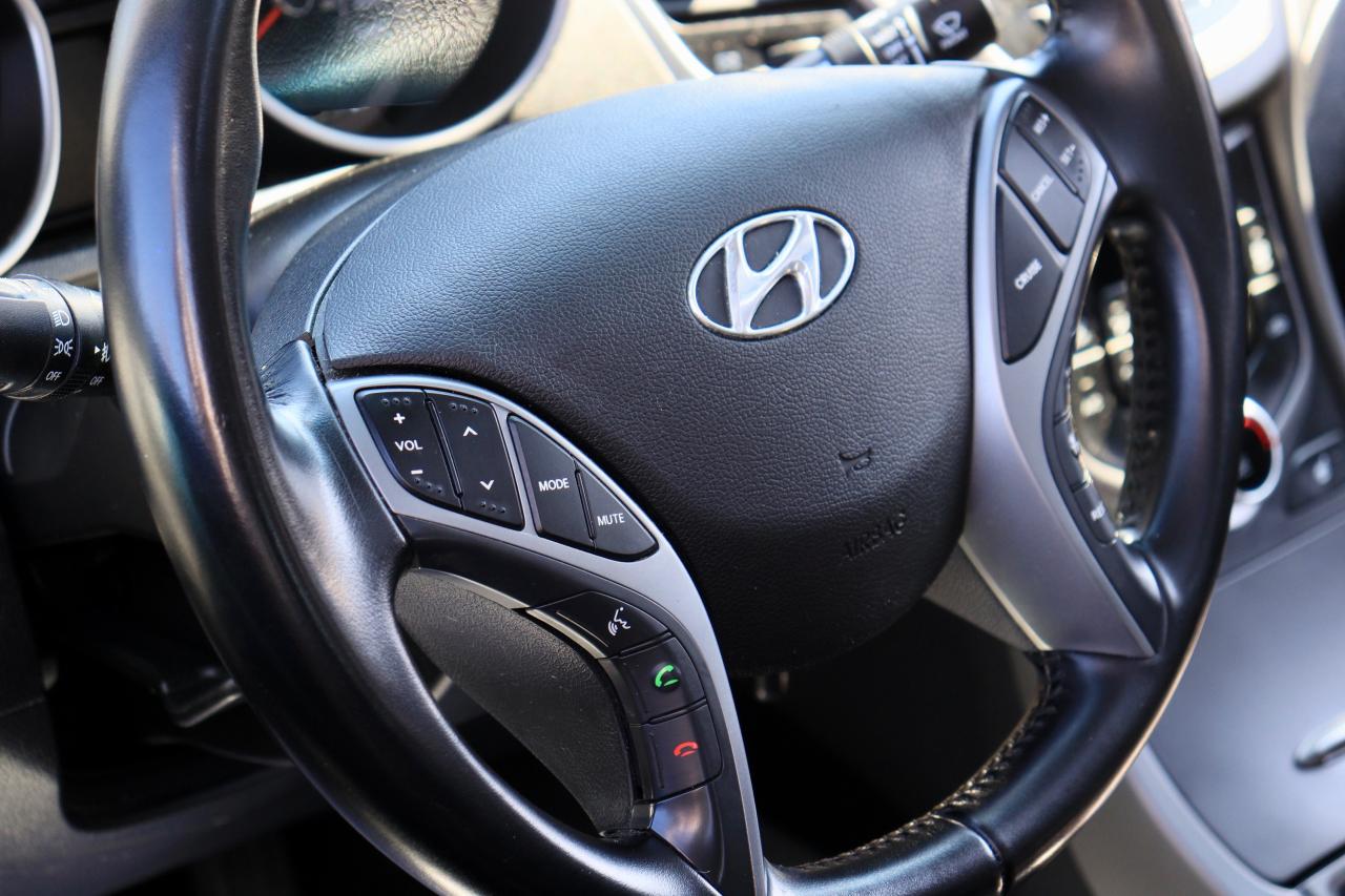 2015 Hyundai Elantra GLS | Auto | Sunroof | Cam | Alloys | Bluetooth ++ Photo14