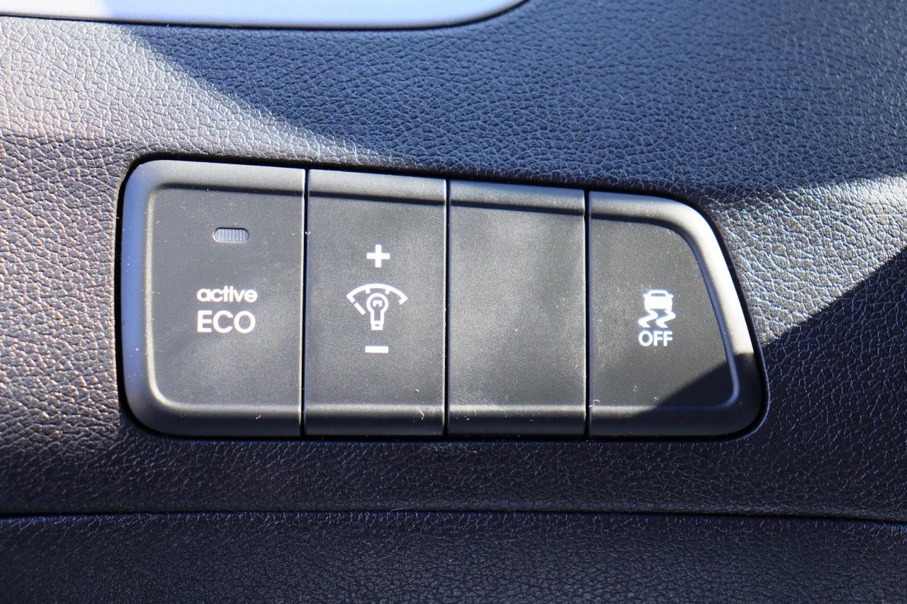 2015 Hyundai Elantra GLS | Auto | Sunroof | Cam | Alloys | Bluetooth ++ Photo18