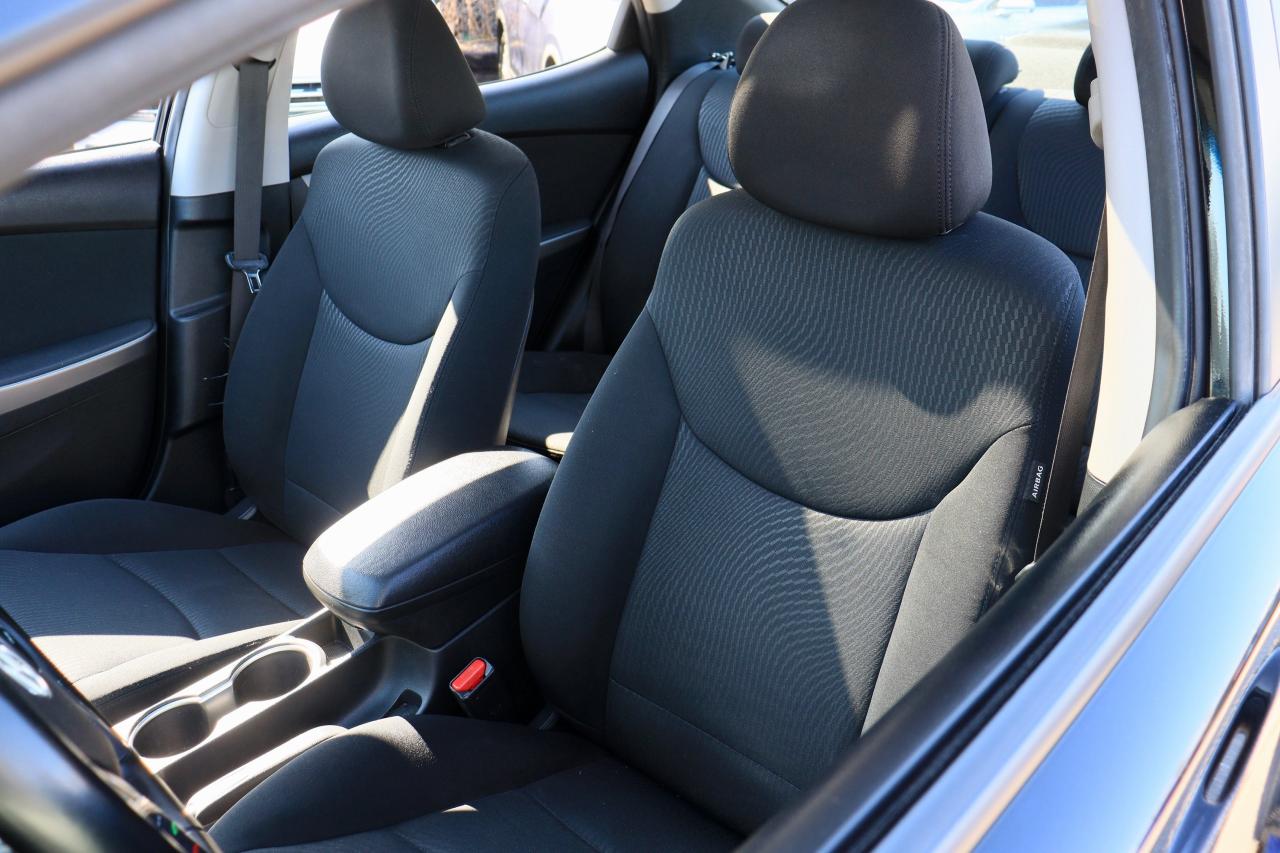 2015 Hyundai Elantra GLS | Auto | Sunroof | Cam | Alloys | Bluetooth ++ Photo24