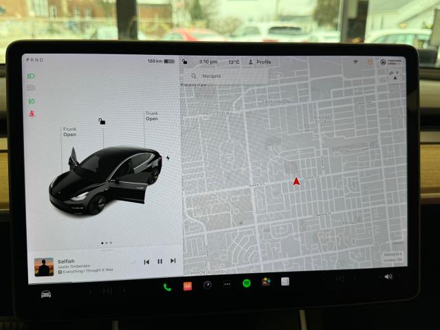 2018 Tesla Model 3 Long Range+Autopilot+New Tires+Tinted+CLEAN CARFAX Photo26