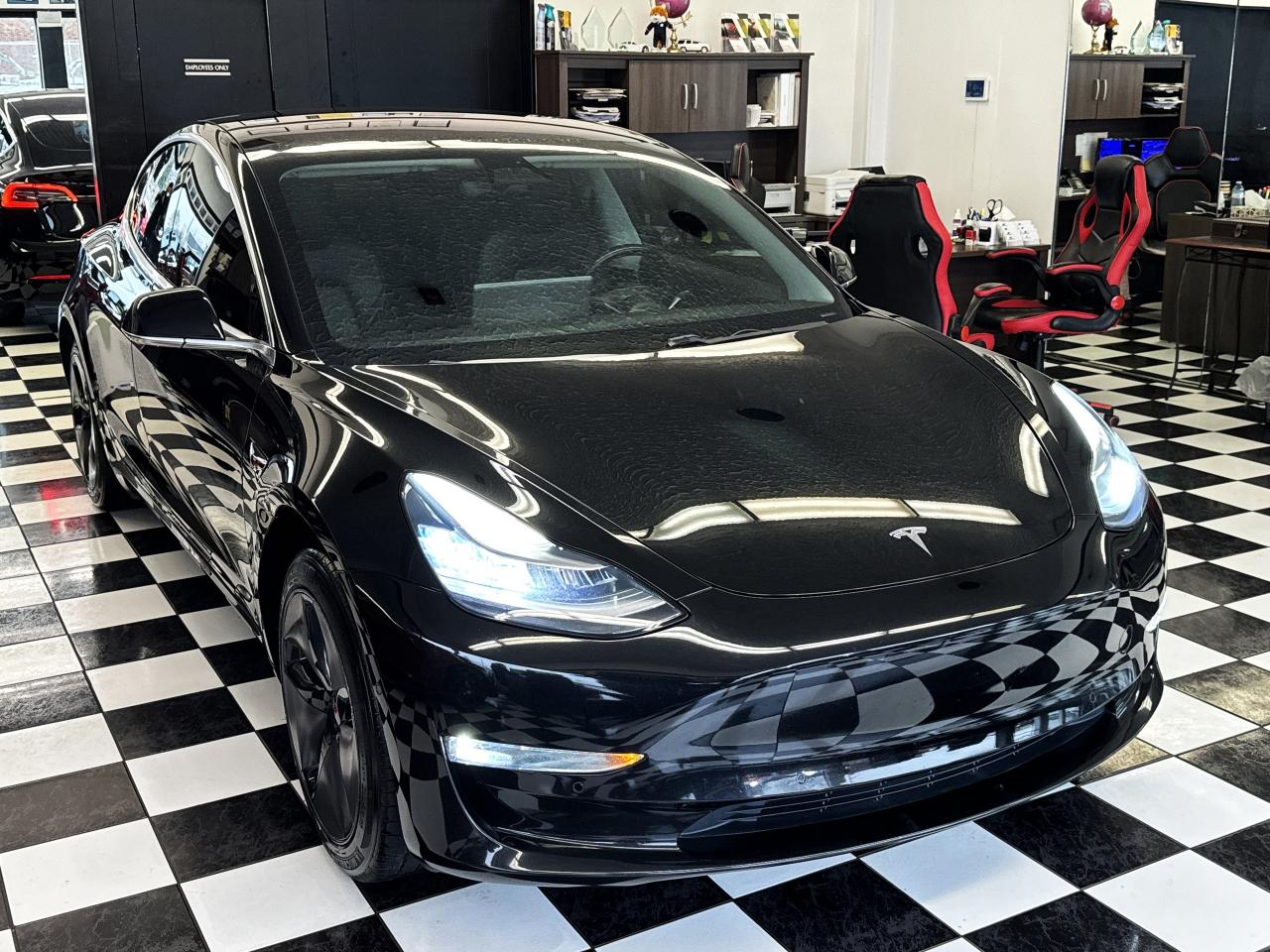 2018 Tesla Model 3 Long Range+Autopilot+New Tires+Tinted+CLEAN CARFAX - Photo #5