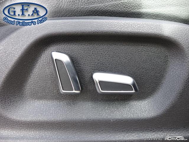 2015 Audi Q5 Komfort, Leather , Power seat Photo11