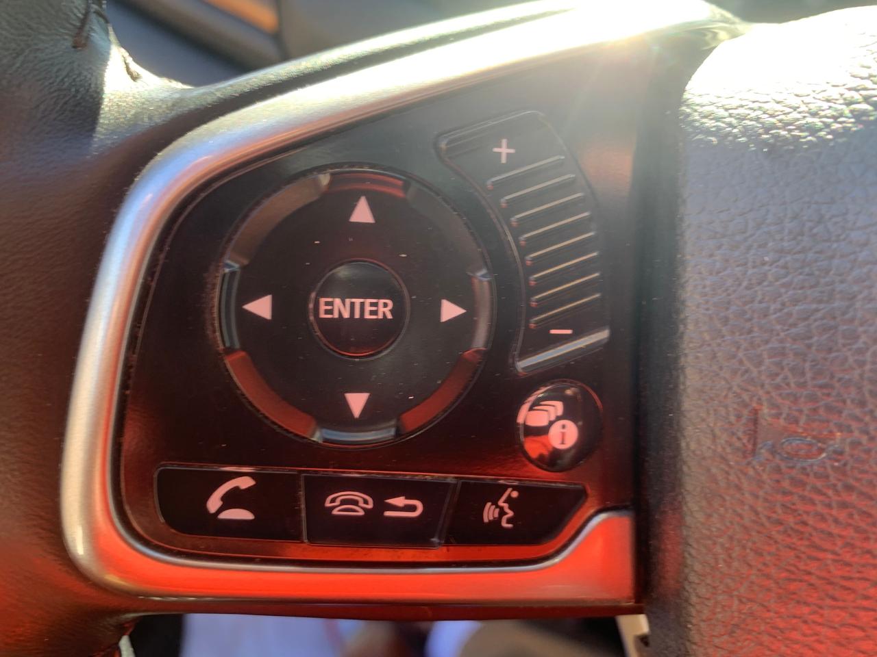 2018 Honda CR-V Touring AWD Photo