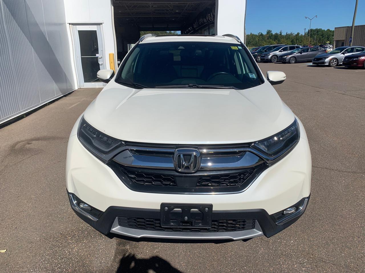 2018 Honda CR-V Touring AWD Photo3