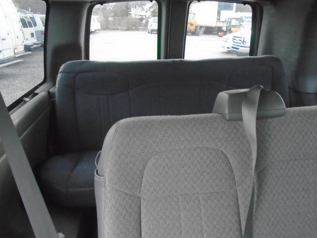 2014 Chevrolet Express Passenger 12 Passenger - Photo #19
