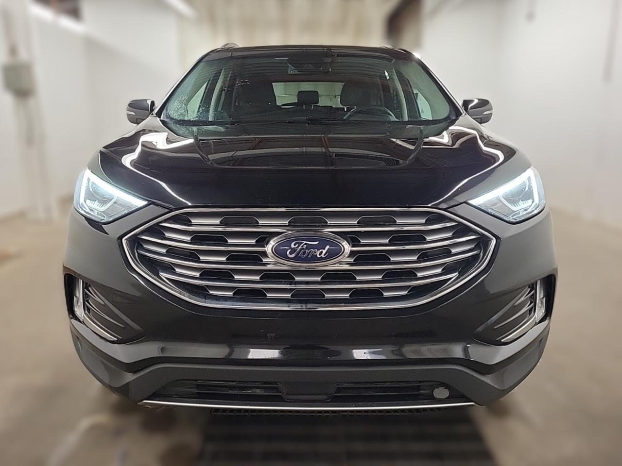 2019 Ford Edge SEL Photo5