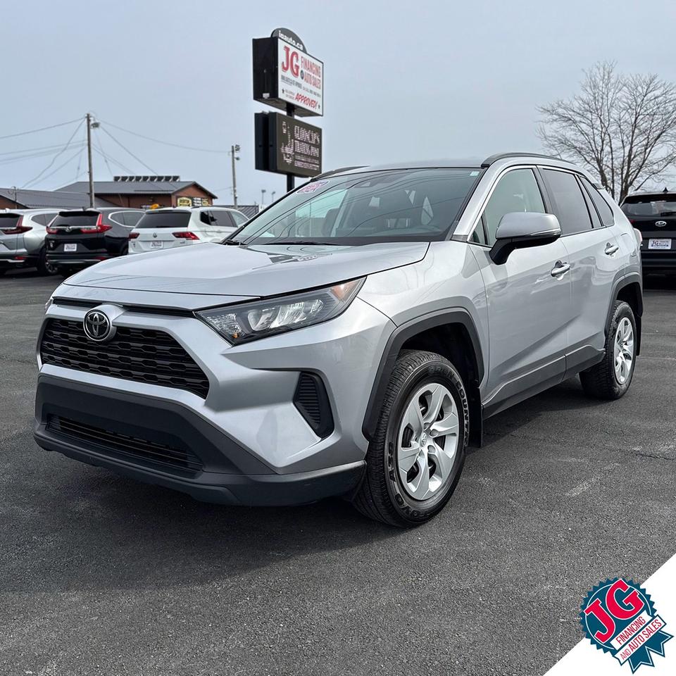 2021 Toyota RAV4 LE AWD