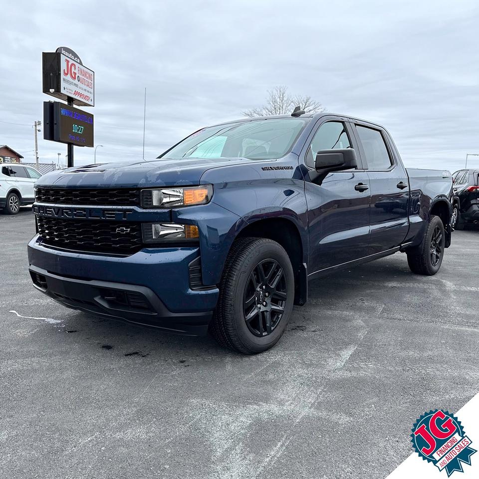 2022 Chevrolet Silverado 1500 4WD Crew Cab 147" Custom
