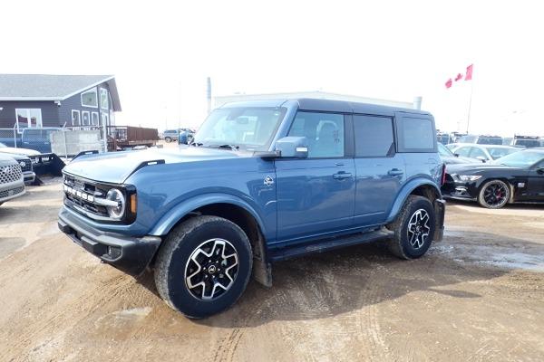 2023 Ford Bronco Outer Banks 4 Door Advanced 4x4 w/htd L, NAV, BUC - Photo #2