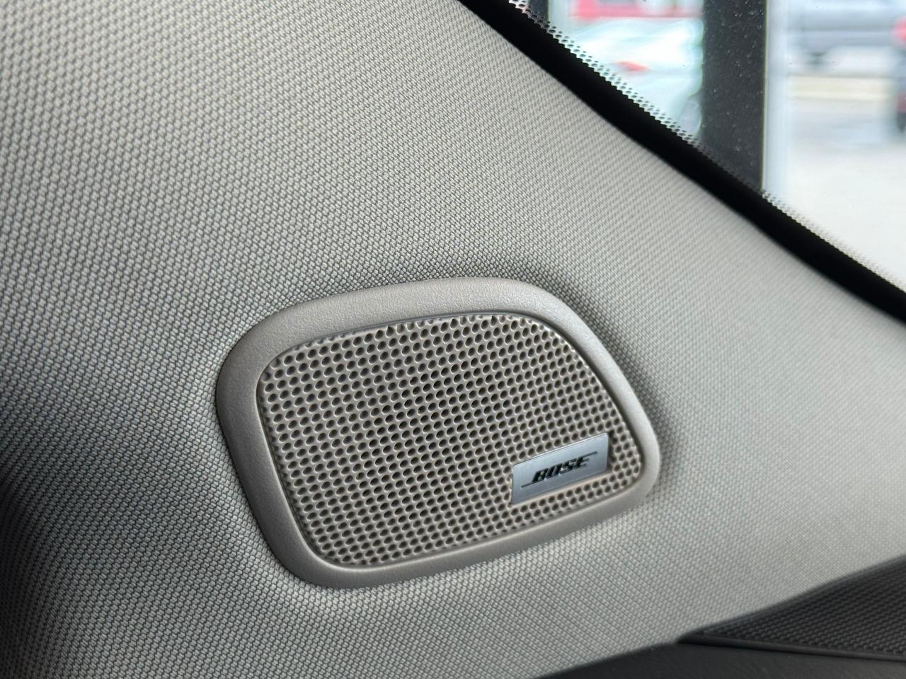 2019 Nissan Murano SL AWD+Roof+ApplePlay+Adaptive Cruise+CLEAN CARFAX - Photo #11