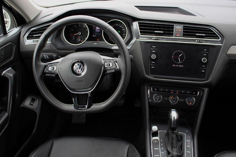 2021 Volkswagen Tiguan Comfortline*AWD*Heated Leather*CarPlay*Rear Cam - Photo #19