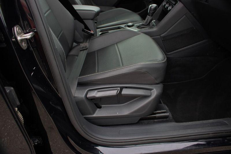 2021 Volkswagen Tiguan Comfortline*AWD*Heated Leather*CarPlay*Rear Cam - Photo #14