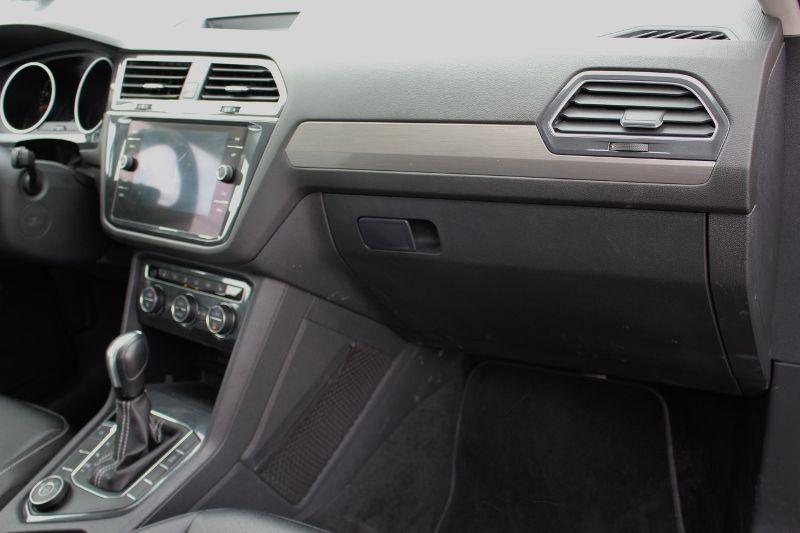 2021 Volkswagen Tiguan Comfortline*AWD*Heated Leather*CarPlay*Rear Cam - Photo #10