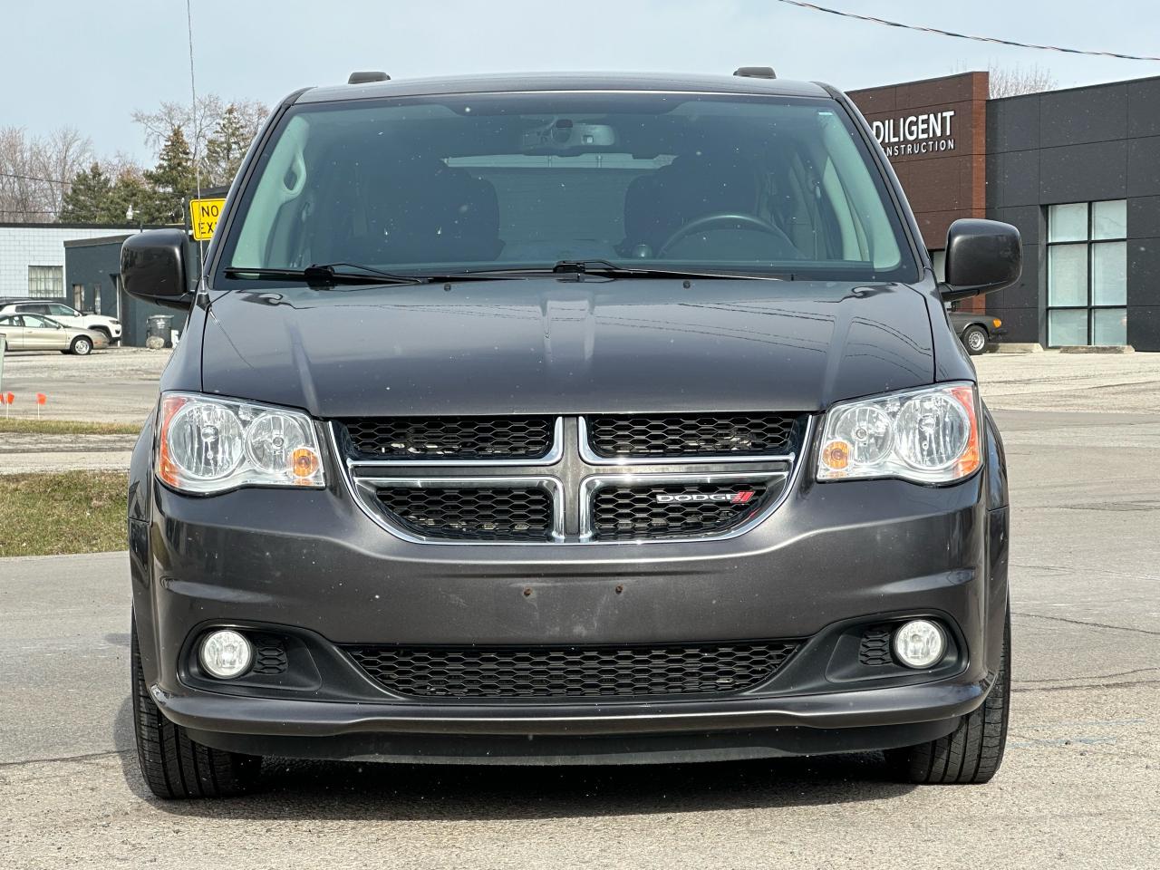 2015 Dodge Grand Caravan Crew - Photo #2