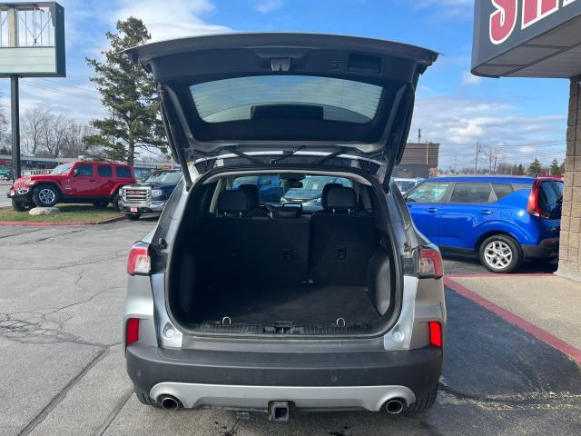 2021 Ford Escape AWD|TITANIUM|NAVI|PANO ROOF|LEATHER|HET&COOLSEATS| Photo8