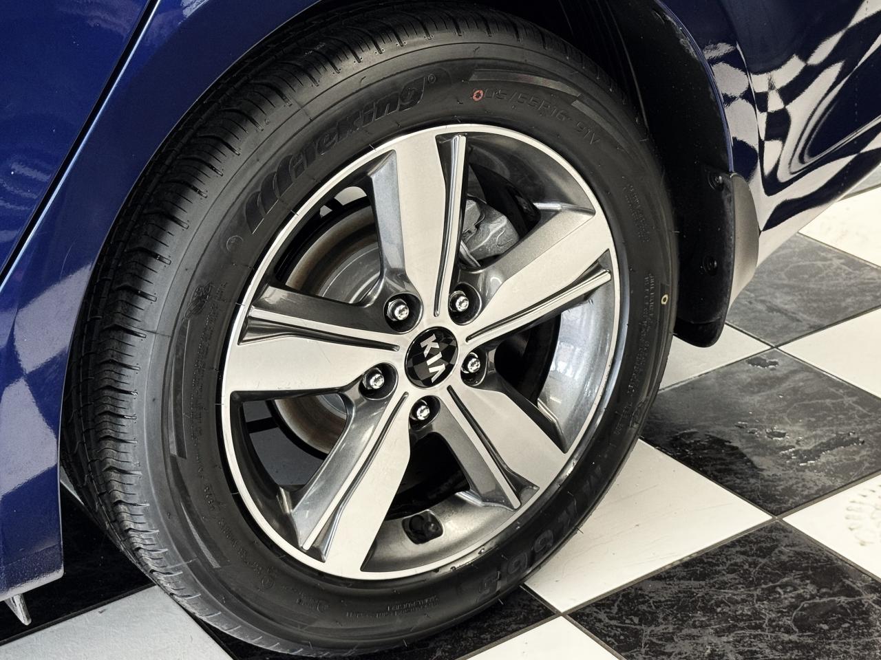 2018 Kia Forte EX+NewTires+ApplePlay+Heated Steering+CLEAN CARFAX Photo125