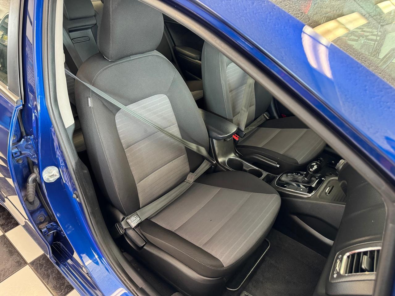 2018 Kia Forte EX+NewTires+ApplePlay+Heated Steering+CLEAN CARFAX Photo90