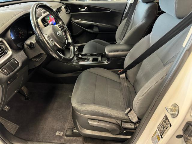2019 Kia Sorento LX AWD+ApplePlay+Heated Steering+CLEAN CARFAX Photo19