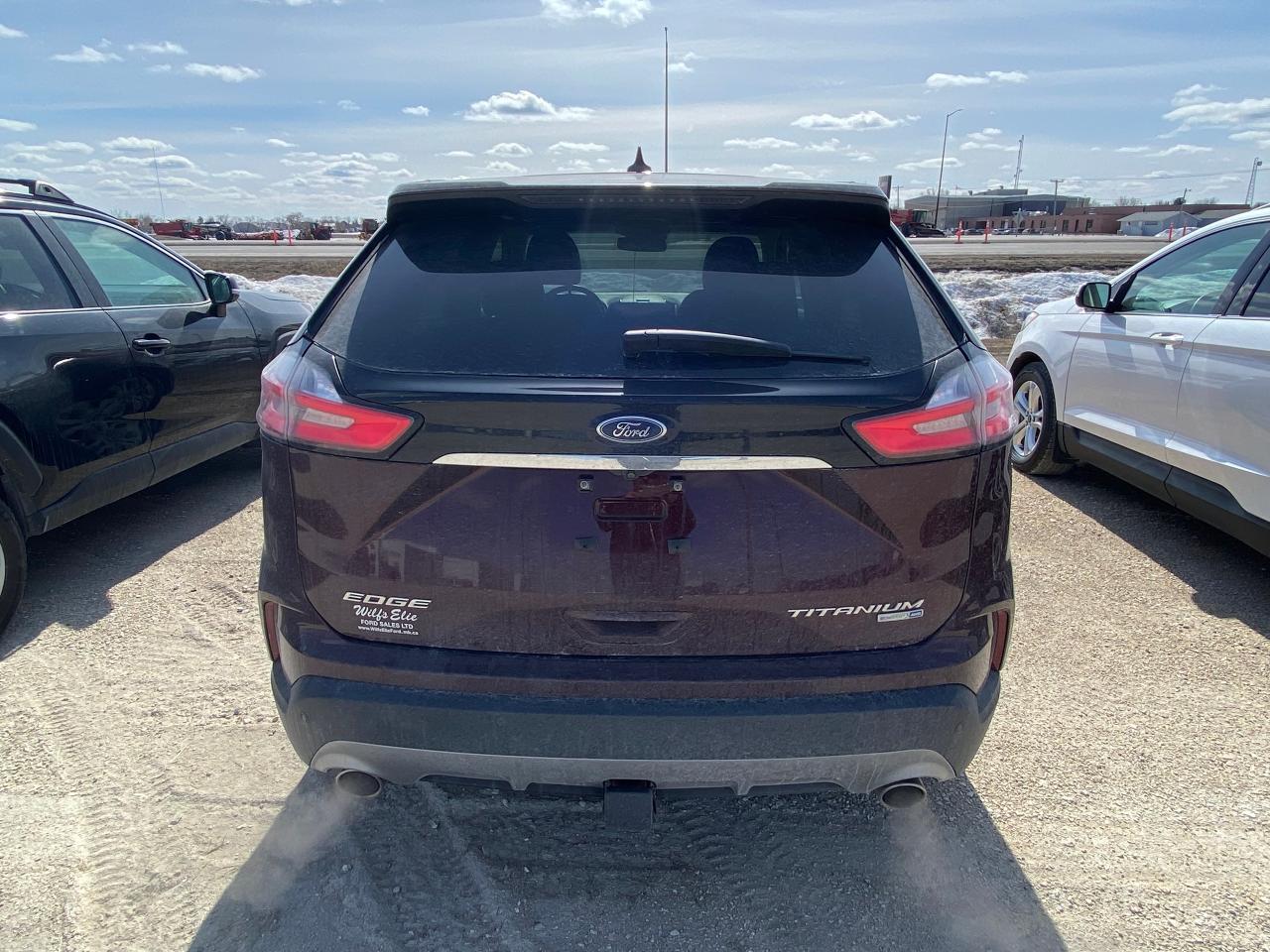 2019 Ford Edge Titanium AWD Photo5