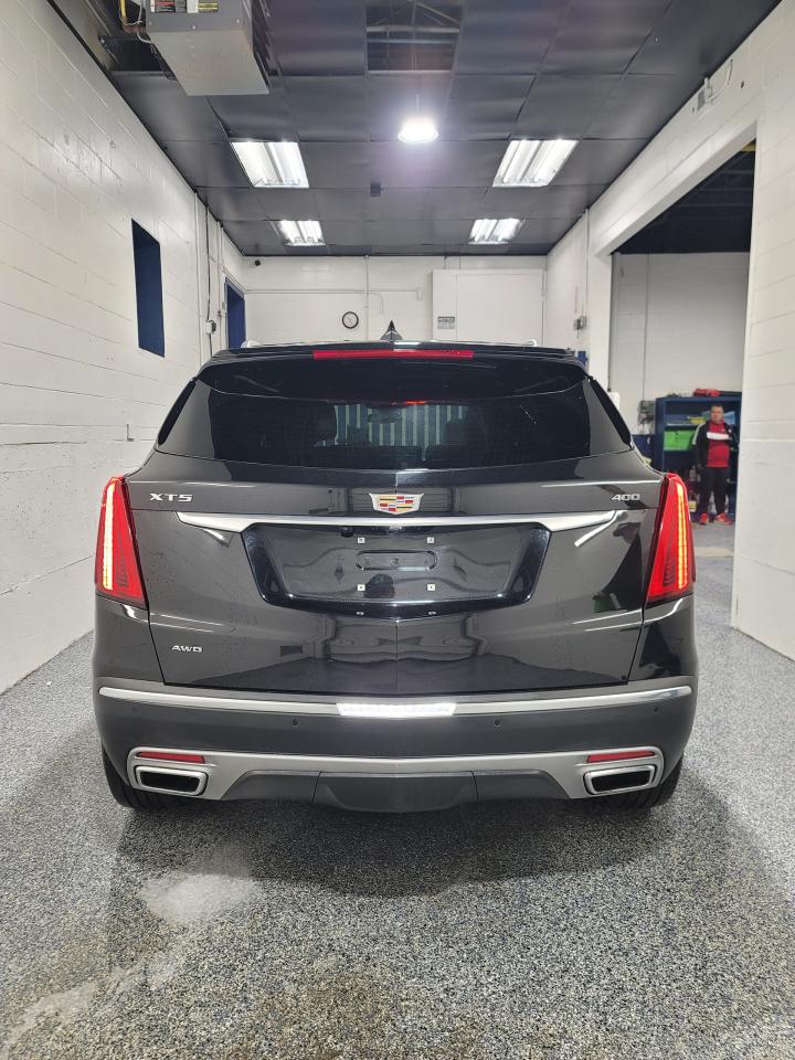 2023 Cadillac XT5  - Photo #6