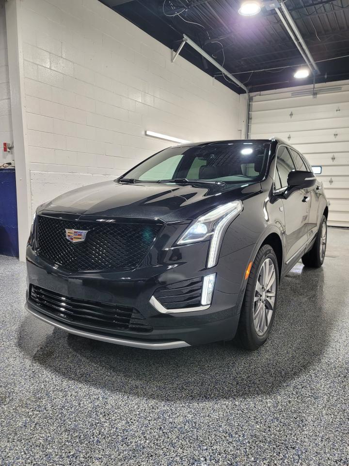 2023 Cadillac XT5  - Photo #2