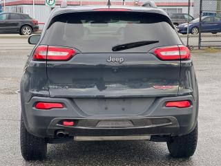 2016 Jeep Cherokee 4WD 4dr Trailhawk - Photo #4