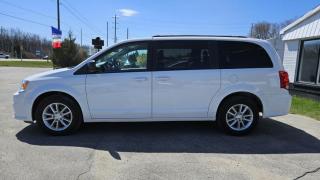 2017 Dodge Grand Caravan SXT - Photo #4