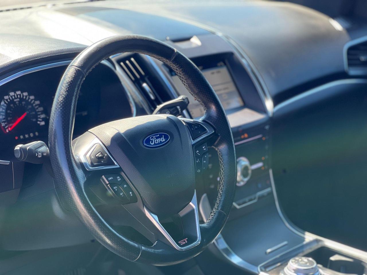 2019 Ford Edge ST AWD - Photo #6