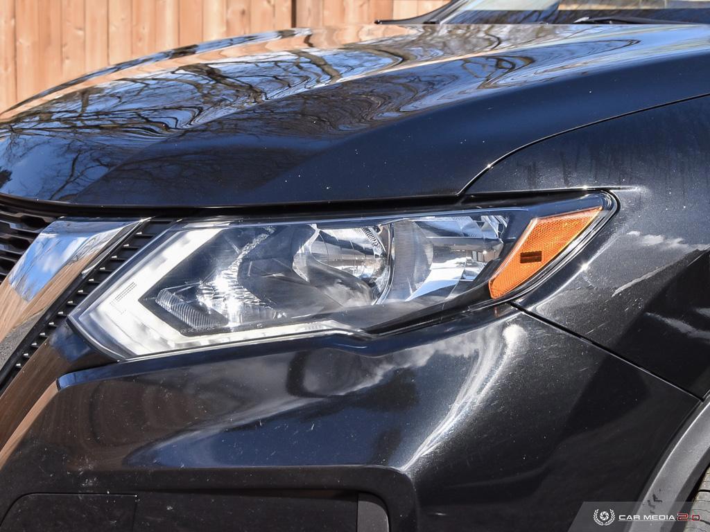 2019 Nissan Rogue SV AWD - Photo #10