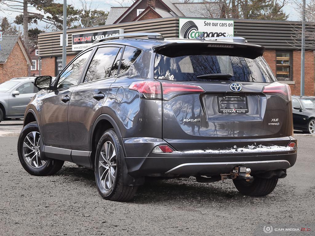 2018 Toyota RAV4 Hybrid XLE - Photo #4