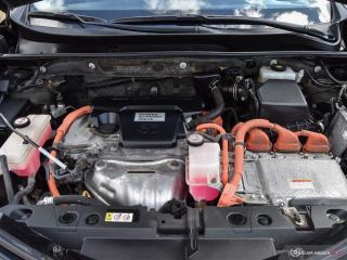 2018 Toyota RAV4 Hybrid XLE - Photo #8