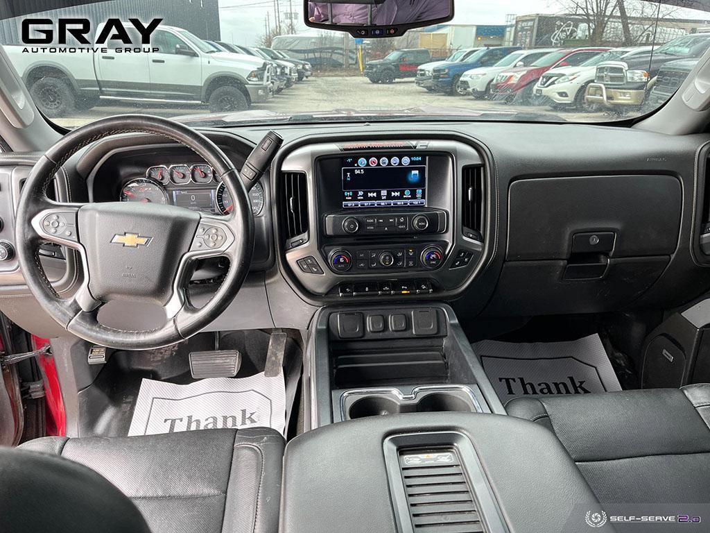 2018 Chevrolet Silverado 1500 LTZ Crew Cab/LEATHER/SUNROOF/6.2L V8 - Photo #16