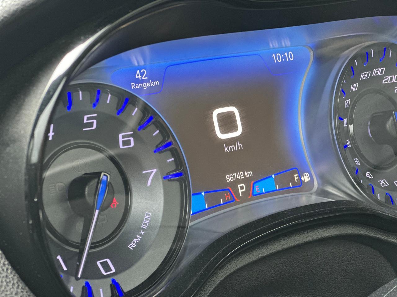 2021 Chrysler 300 S - Photo #9