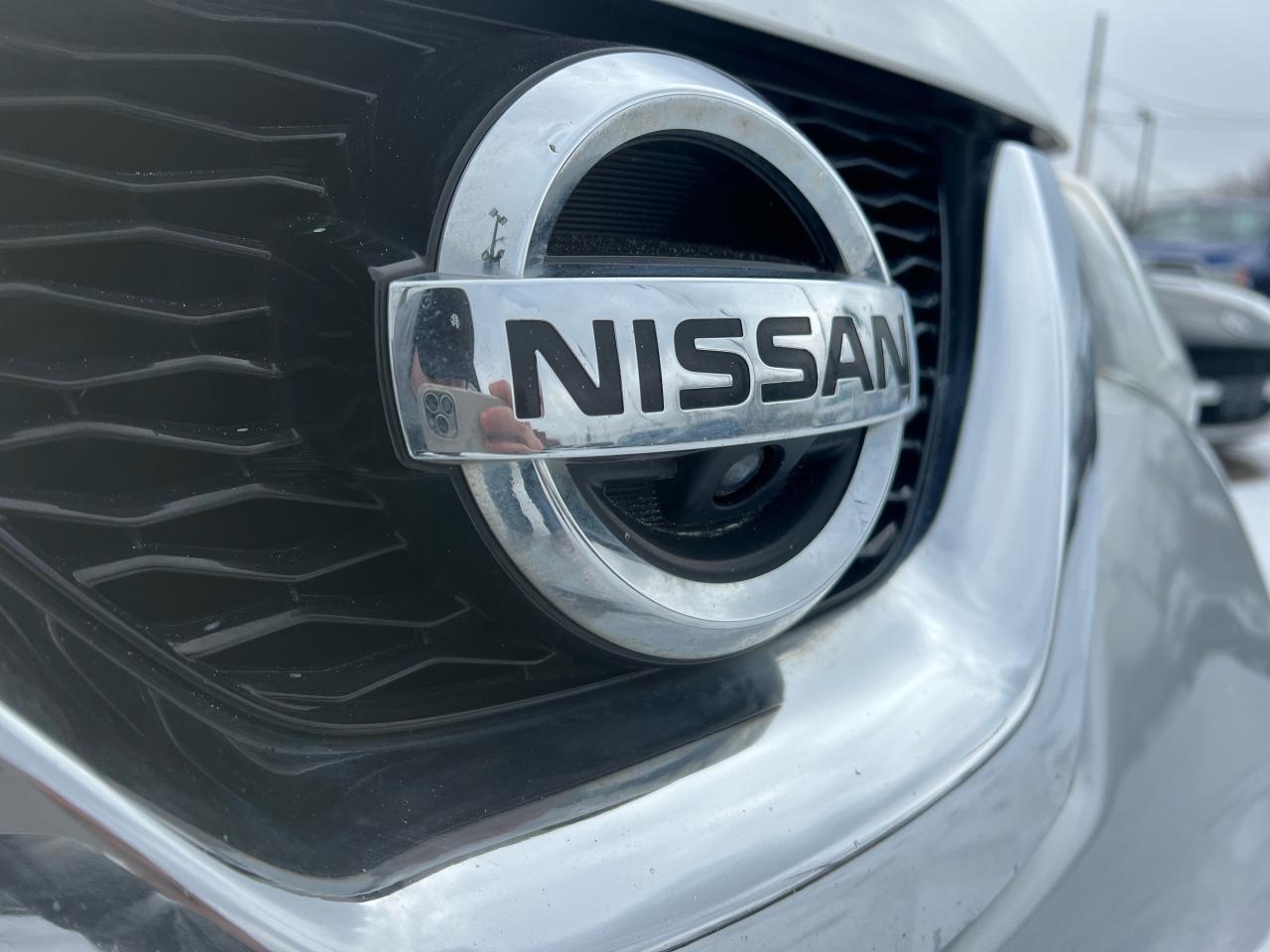 2014 Nissan Rogue SV AWD 7 passenger Back up Cam Heated Seats+ - Photo #11