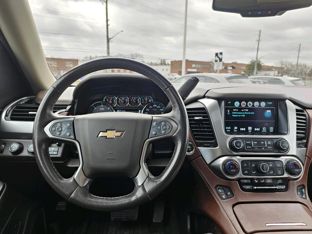 2019 Chevrolet Suburban 4WD 4dr 1500 Premier - Photo #14