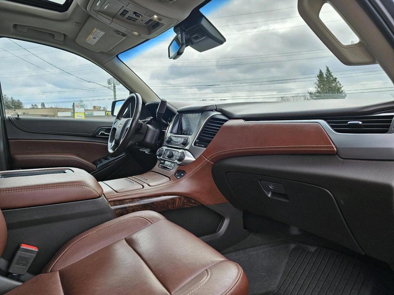2019 Chevrolet Suburban 4WD 4dr 1500 Premier - Photo #31
