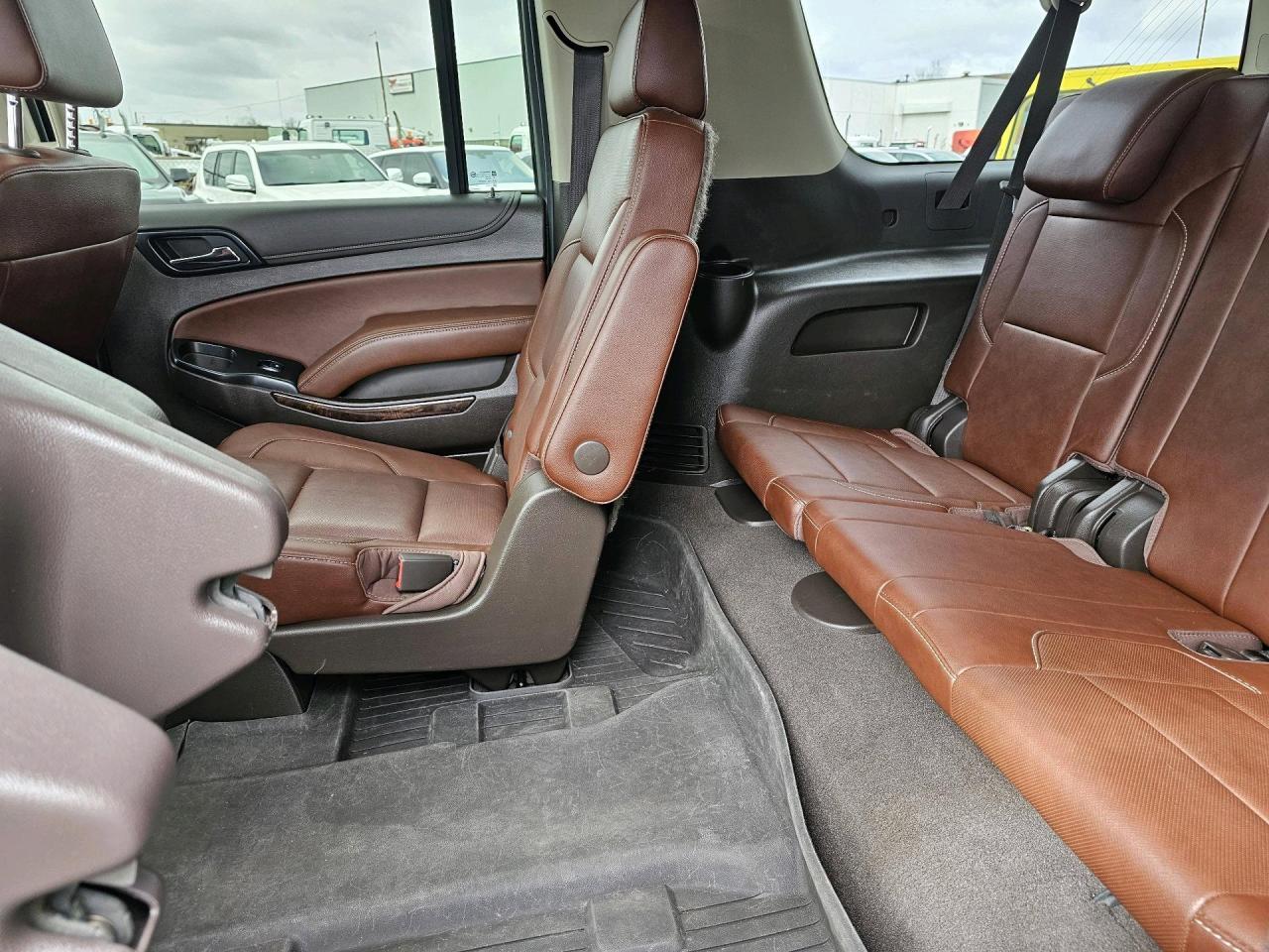 2019 Chevrolet Suburban 4WD 4dr 1500 Premier - Photo #35