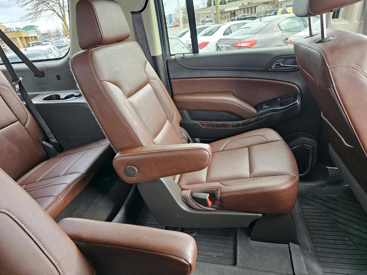 2019 Chevrolet Suburban 4WD 4dr 1500 Premier - Photo #40