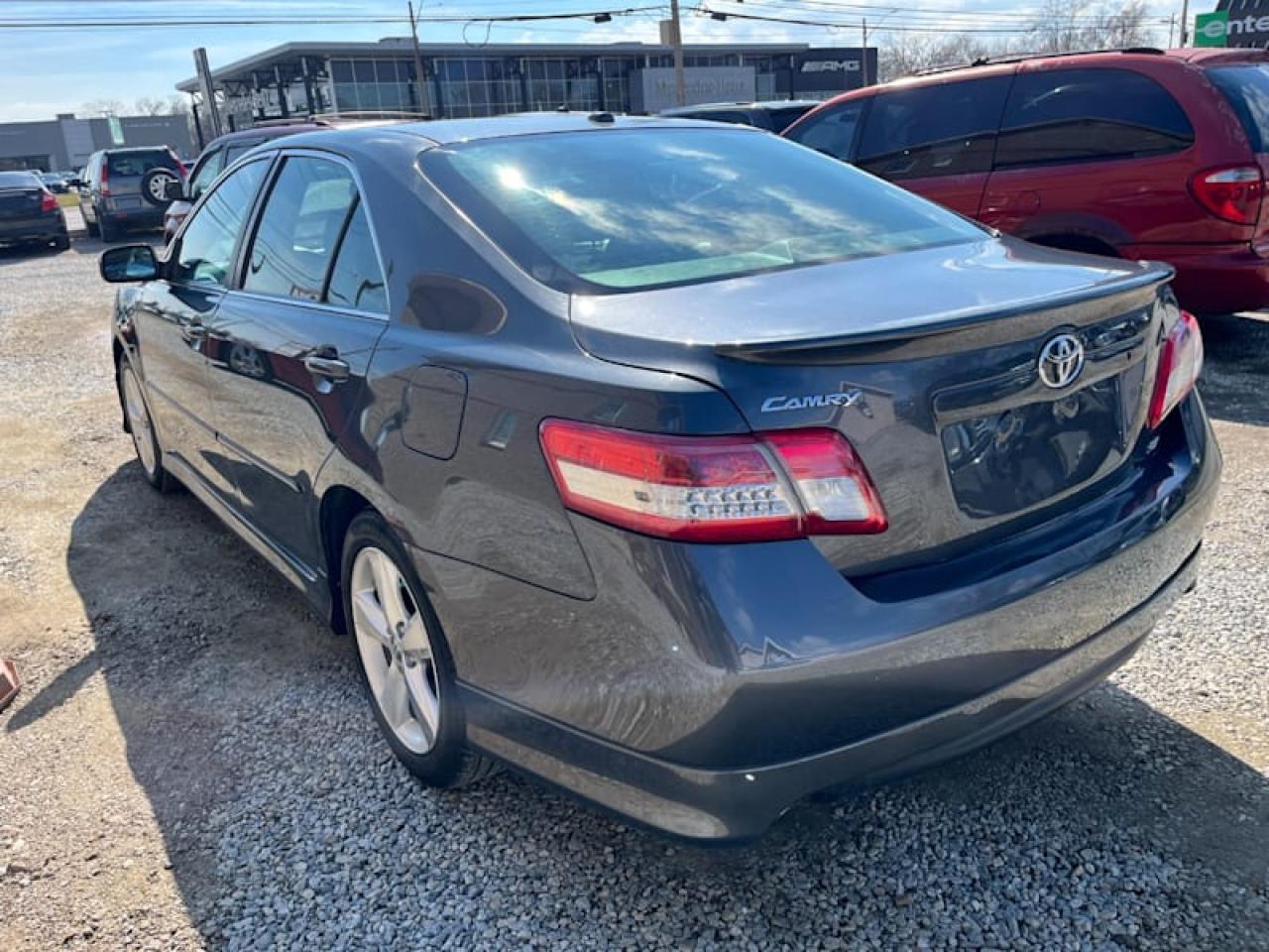2011 Toyota Camry 4dr Sdn I4 Auto SE with Safety and Warranty, Financing available Photo