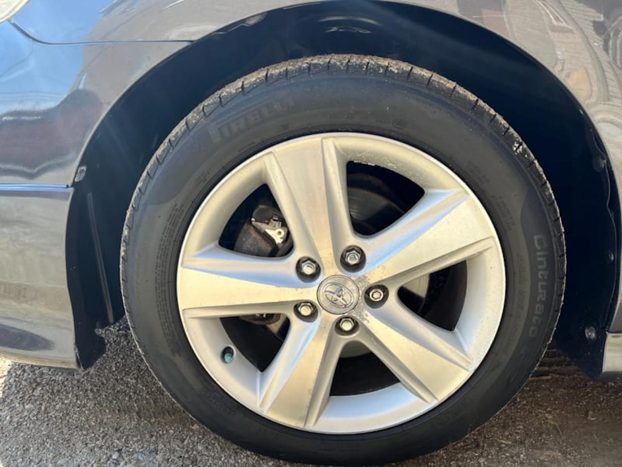 2011 Toyota Camry 4dr Sdn I4 Auto SE with Safety and Warranty, Financing available Photo