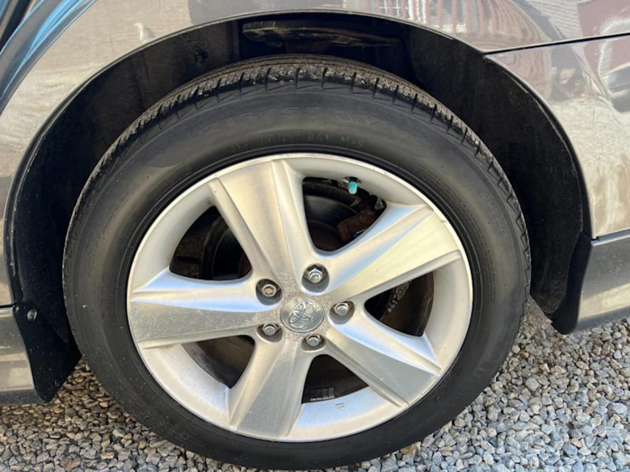 2011 Toyota Camry 4dr Sdn I4 Auto SE with Safety and Warranty, Financing available Photo