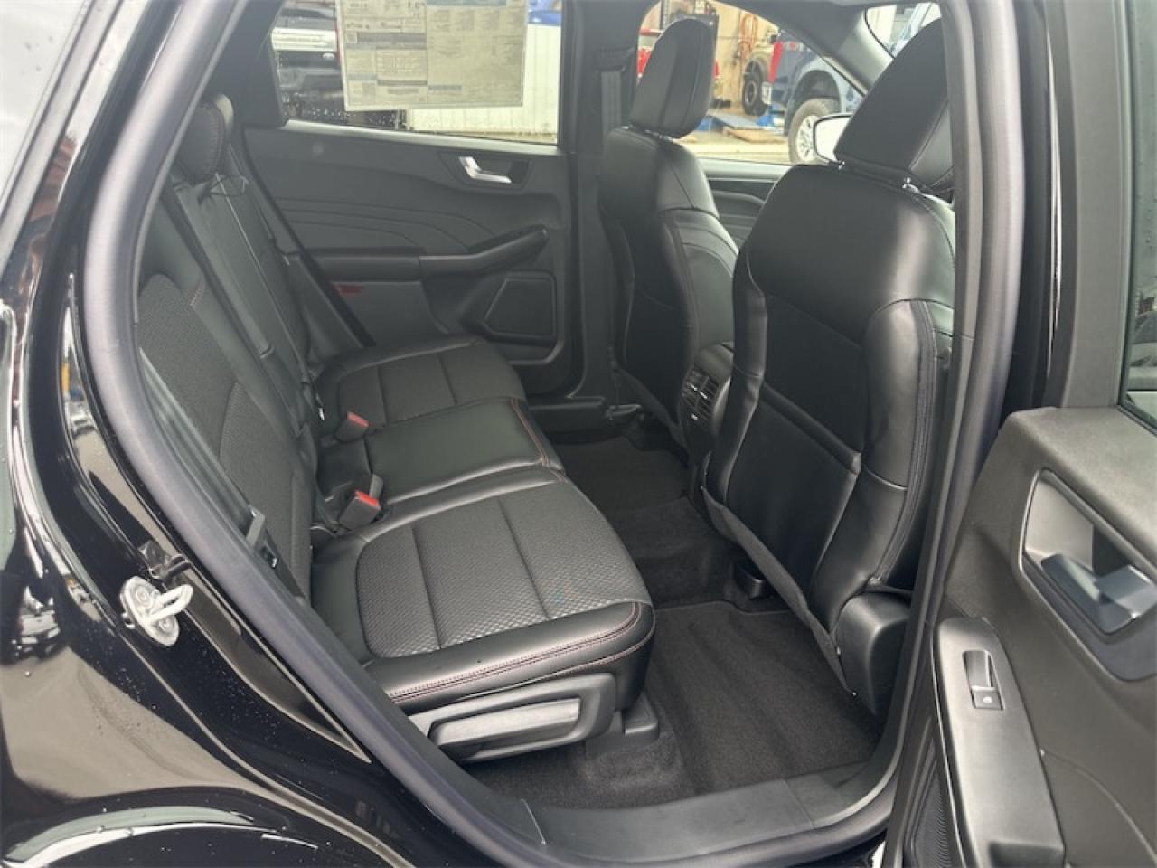 2024 Ford Escape ST-Line Select  - Sunroof - Navigation Photo5