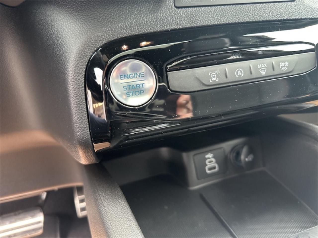 2024 Ford Escape ST-Line Select  - Sunroof - Navigation Photo5