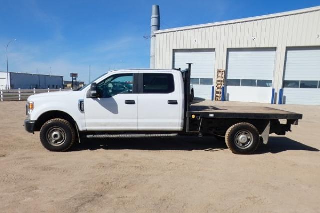 2022 Ford F-350 XL DECK TRUCK Crew Cab w/cloth seats, BUC