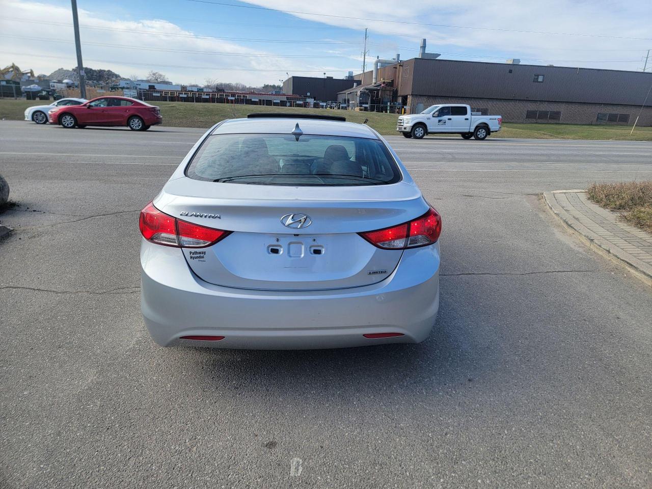 2013 Hyundai Elantra Limited w/Navi - Photo #7